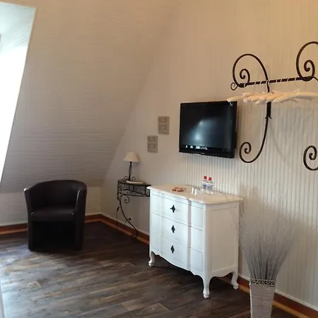 La Cote Bed and Breakfast *
