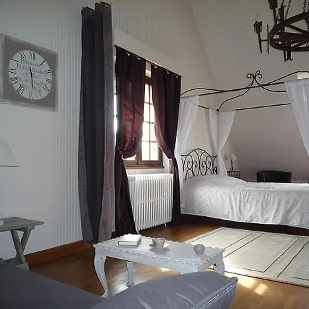 La Cote Bed and Breakfast *
